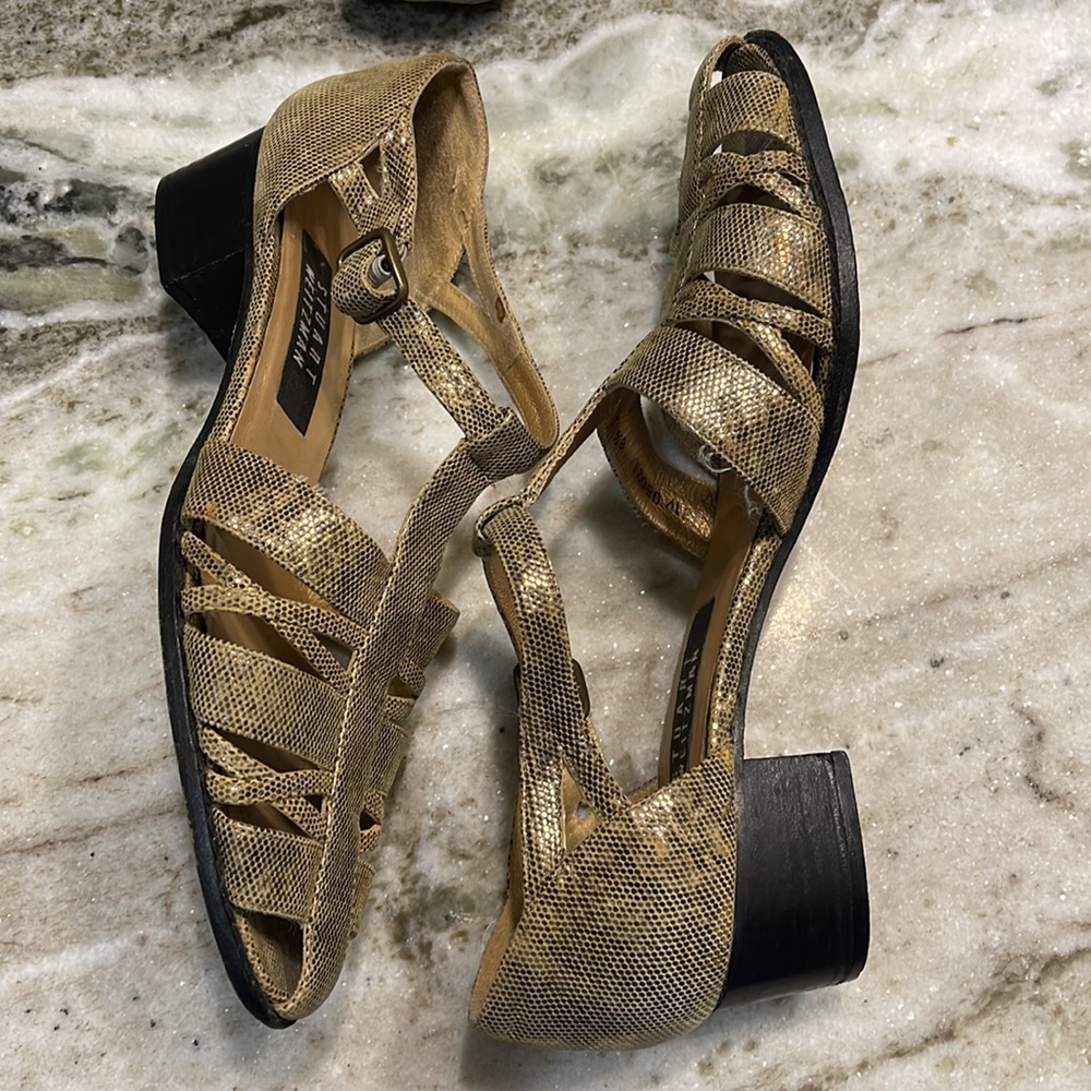 STUART WEITZMAN Leather Metallic T-Strap Sandals 8.5A - Picture 8 of 14